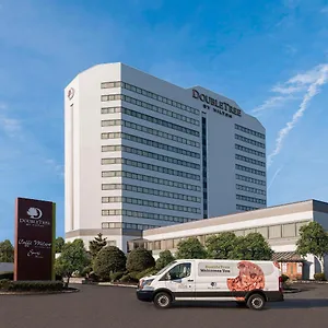 Hotel Doubletree By Hilton Fort Lee/george Washington Bridge