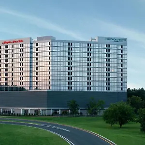 מלון Homewood By Hilton Glenpointe, טינק